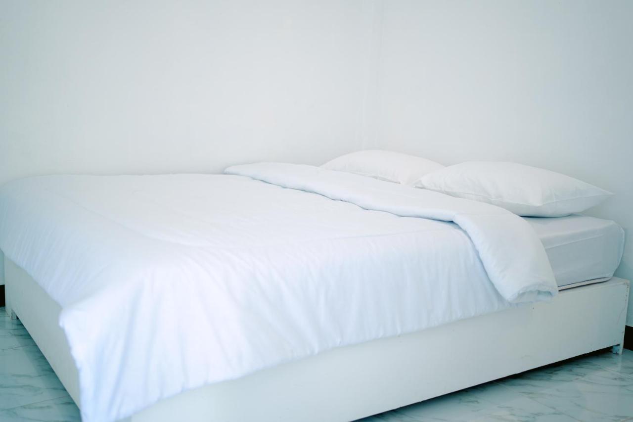 Getrudis Guesthouse ลาบวนบาโจ ภายนอก รูปภาพ
