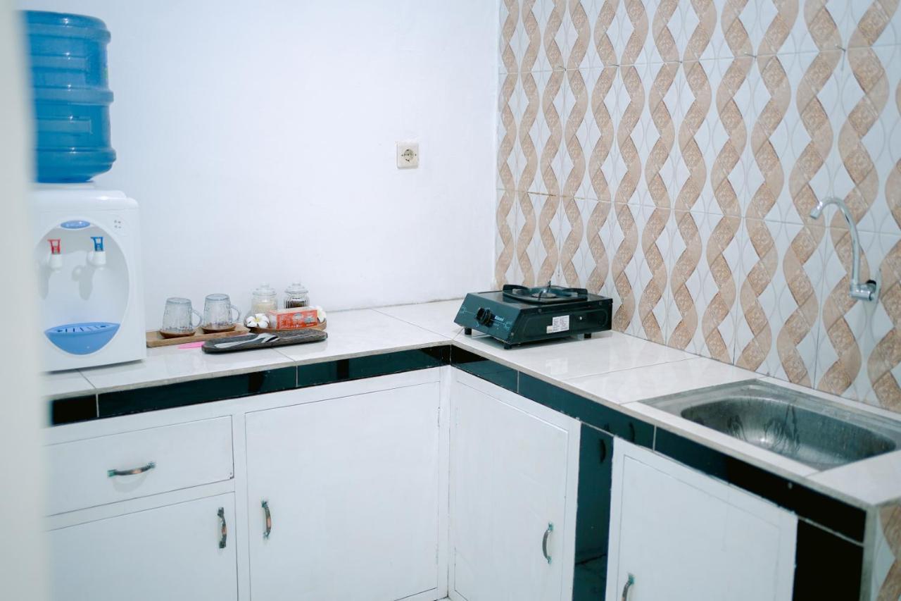 Getrudis Guesthouse ลาบวนบาโจ ภายนอก รูปภาพ